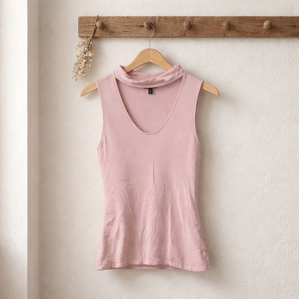 Women's EXPRESS Pink Sleeveless Top